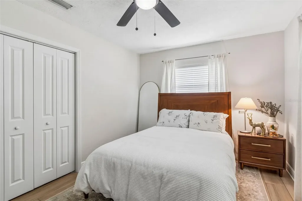 1618 Barry Road Clearwater FL 33756