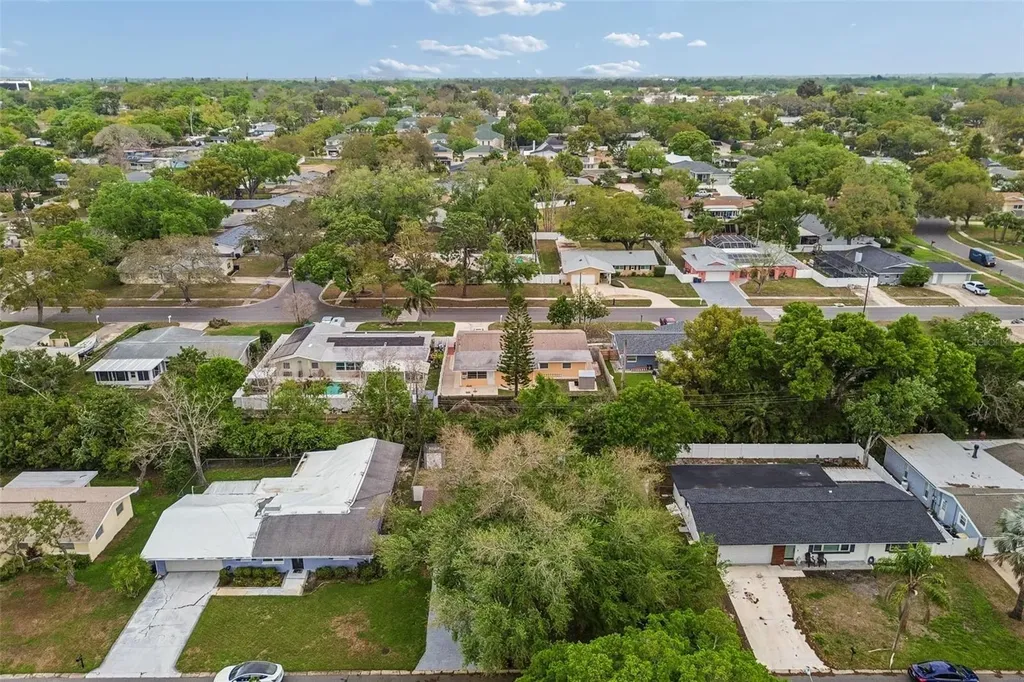 1618 Barry Road Clearwater FL 33756