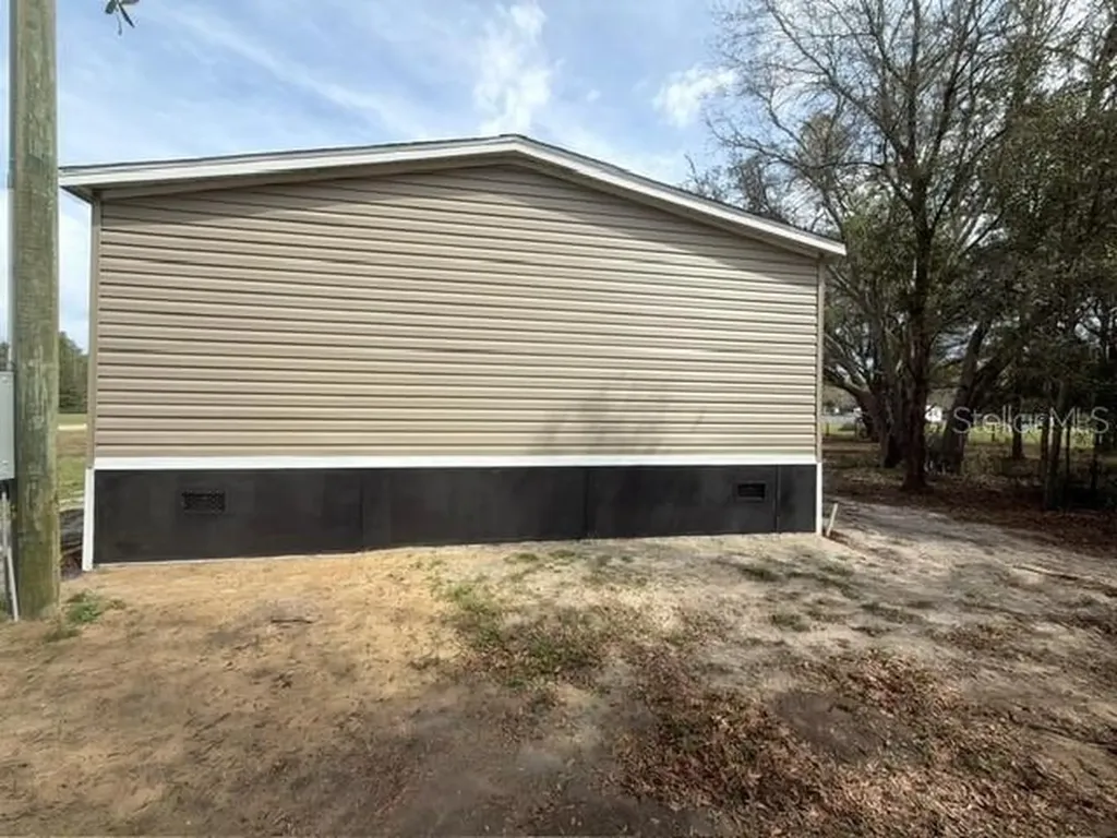 8330 NE 113th Lane Bronson FL 32621