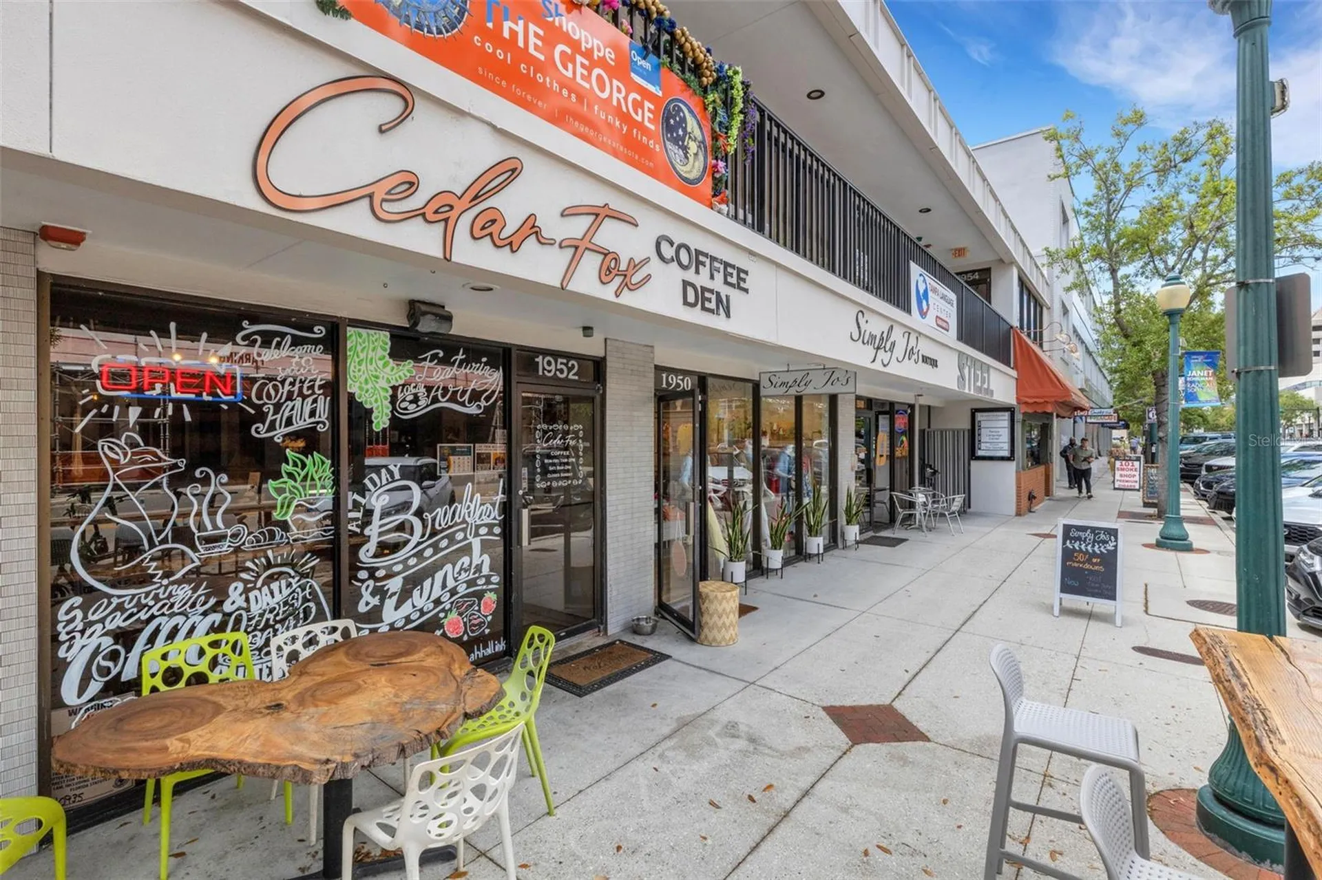 1990 Main Street Sarasota FL 34236