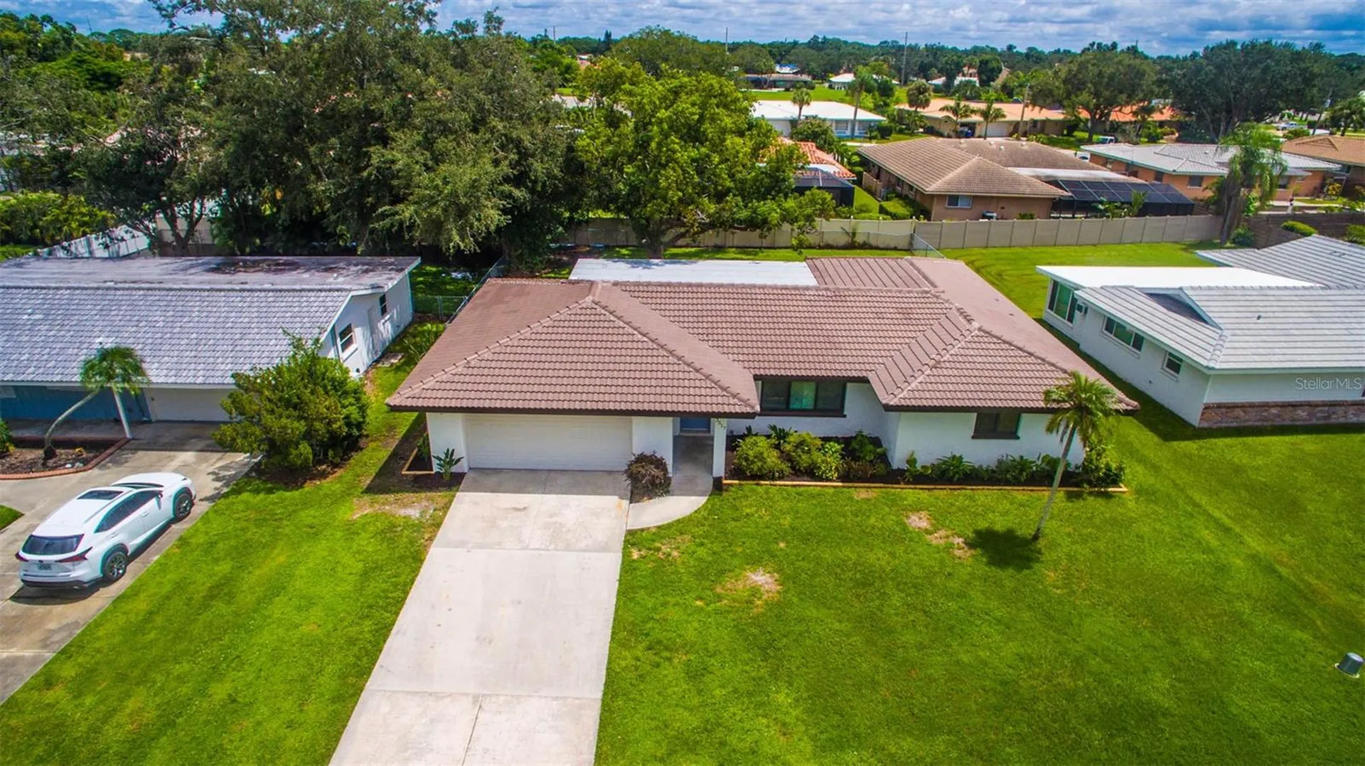 3317 Pine Valley Drive Sarasota FL 34239