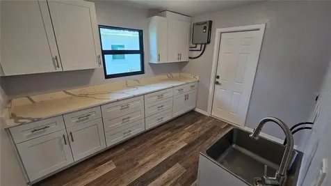 3317 Pine Valley Drive Sarasota FL 34239