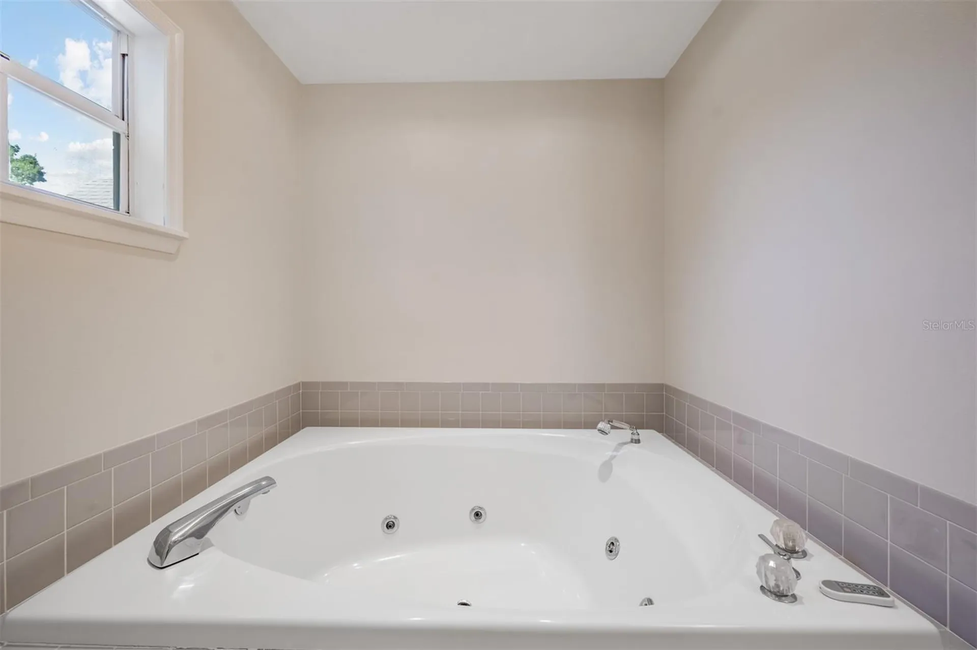 3220 W Bay Villa Avenue Tampa FL 33611