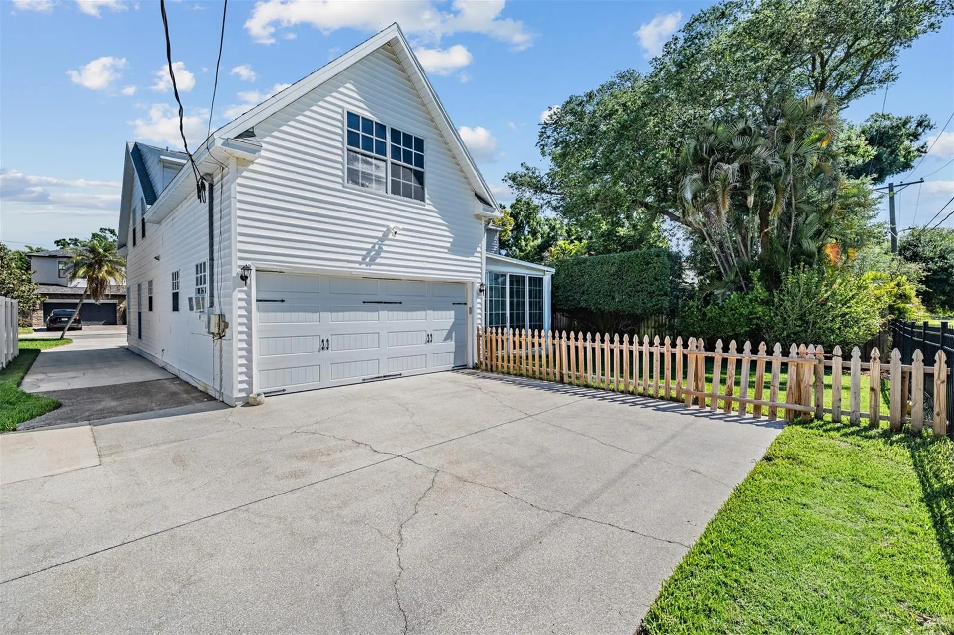 3220 W Bay Villa Avenue Tampa FL 33611