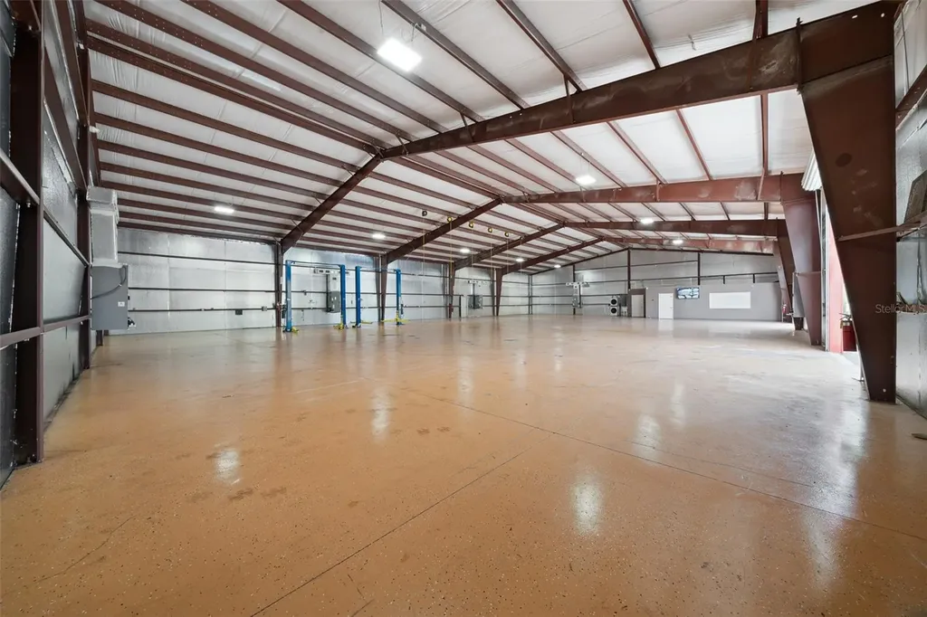 3073 NE 37th Place Wildwood FL 34785