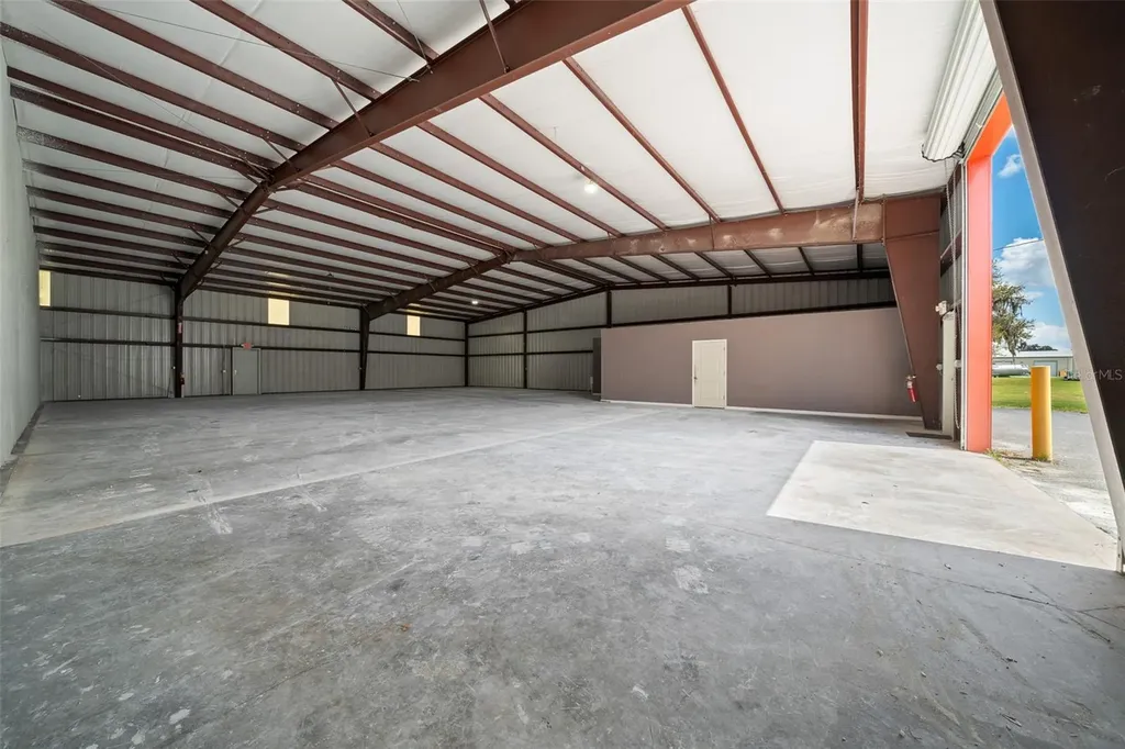 3073 NE 37th Place Wildwood FL 34785
