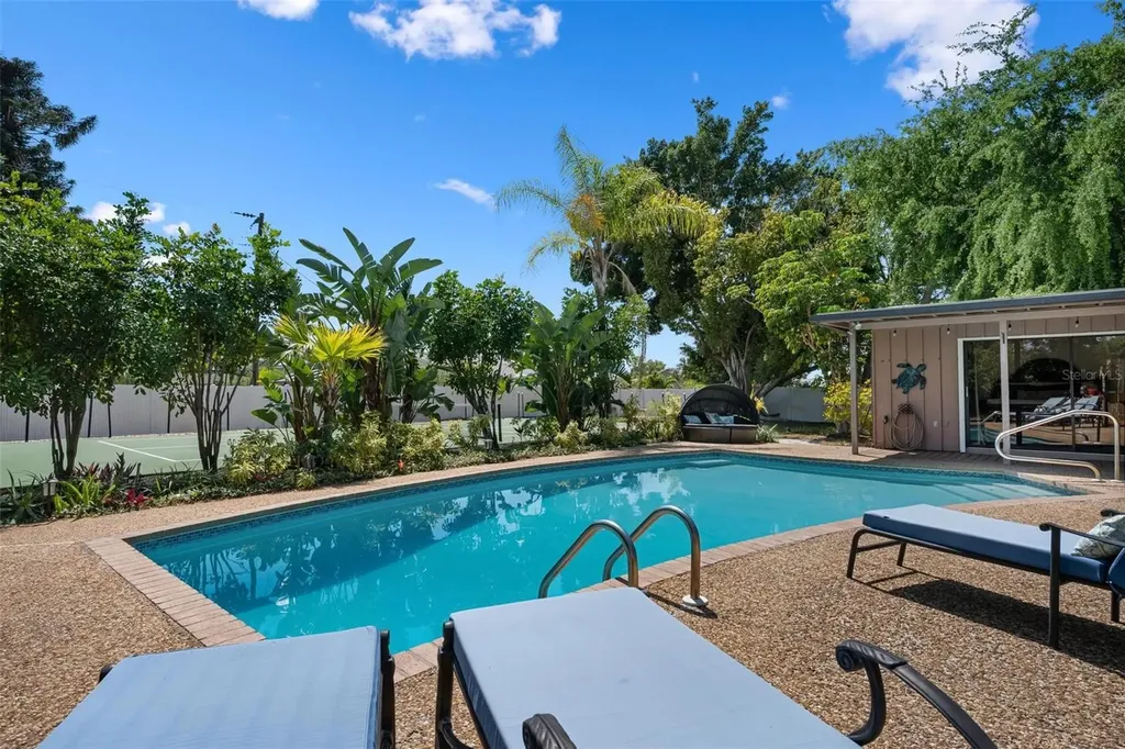 6201 6th Avenue NW Bradenton FL 34209