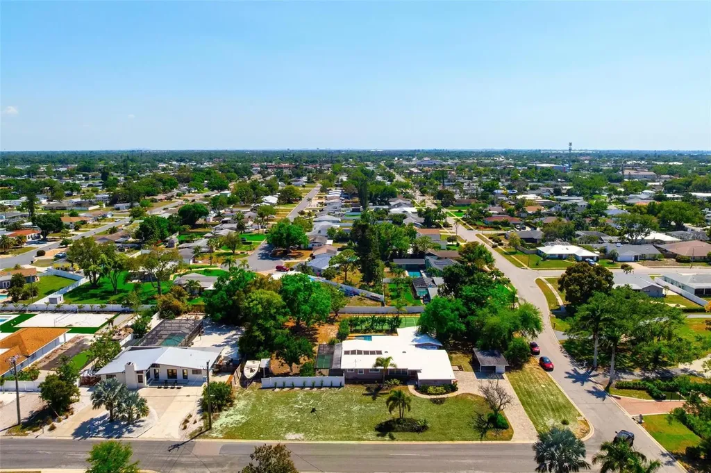 6201 6th Avenue NW Bradenton FL 34209