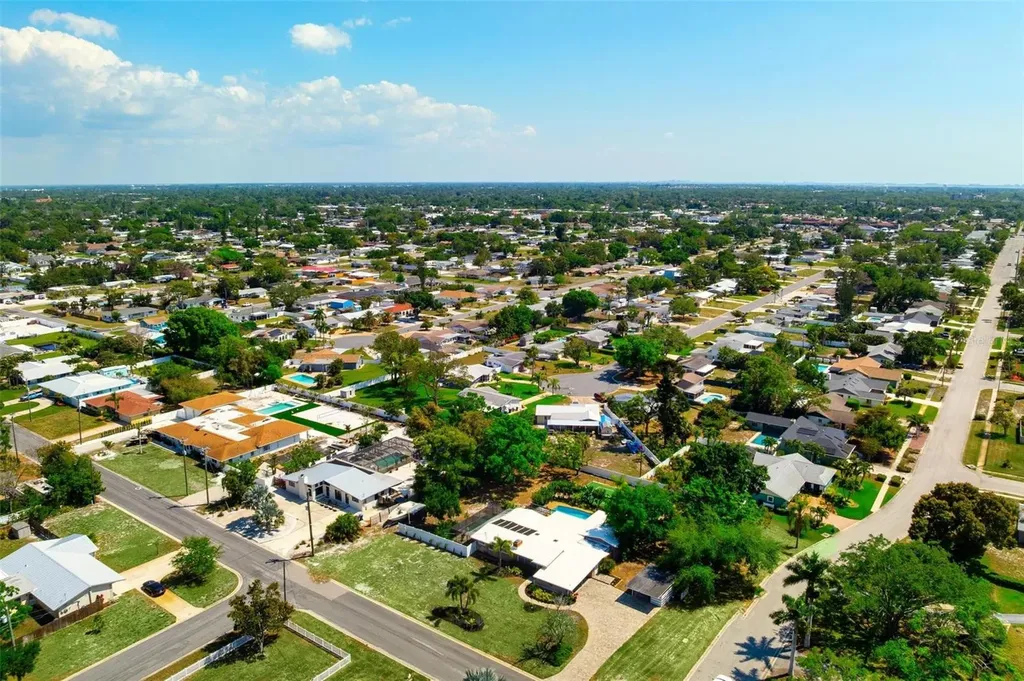 6201 6th Avenue NW Bradenton FL 34209