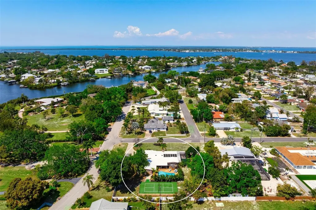 6201 6th Avenue NW Bradenton FL 34209