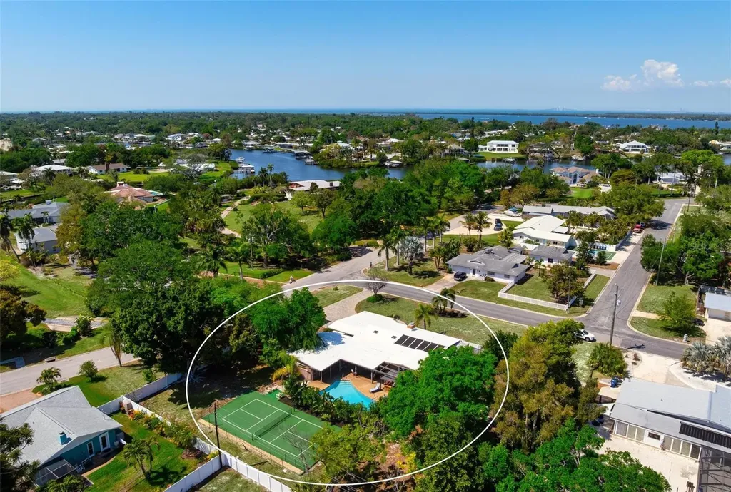 6201 6th Avenue NW Bradenton FL 34209