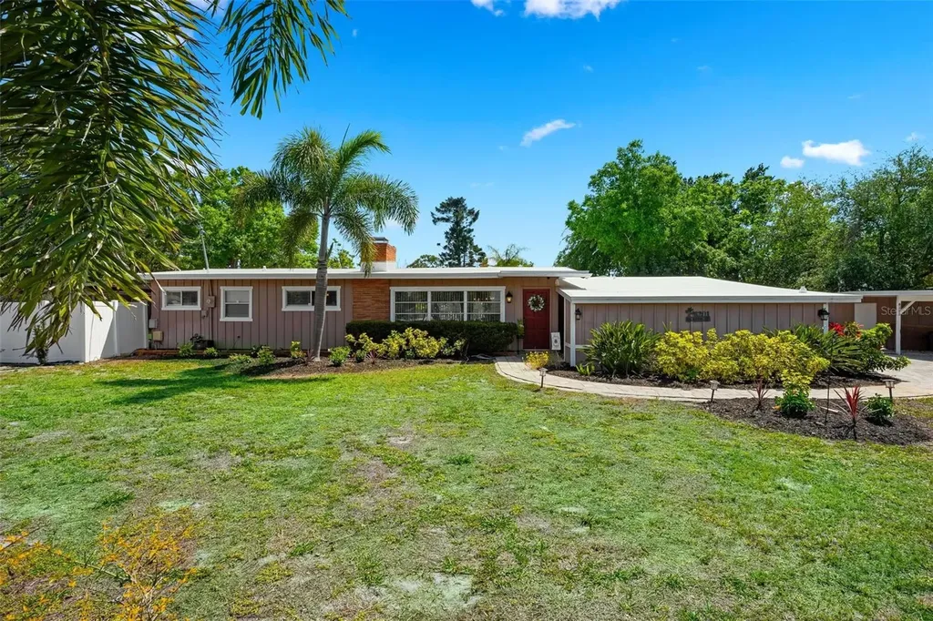 6201 6th Avenue NW Bradenton FL 34209