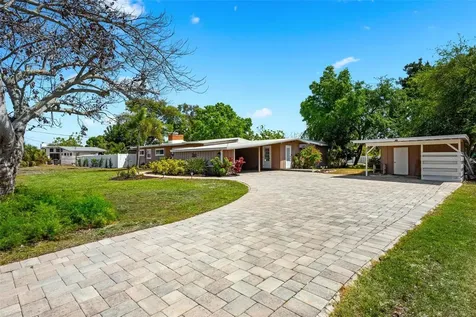 6201 6TH Avenue NW Bradenton FL 34209