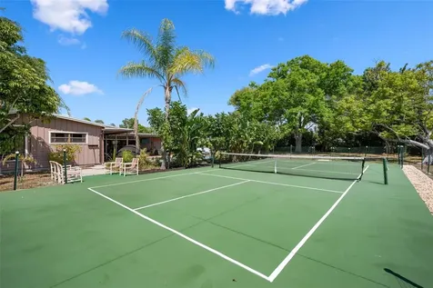 6201 6th Avenue NW Bradenton FL 34209