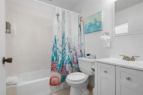 6201 6th Avenue NW Bradenton FL 34209