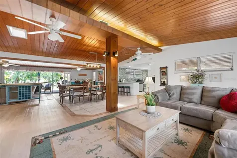 6201 6th Avenue NW Bradenton FL 34209