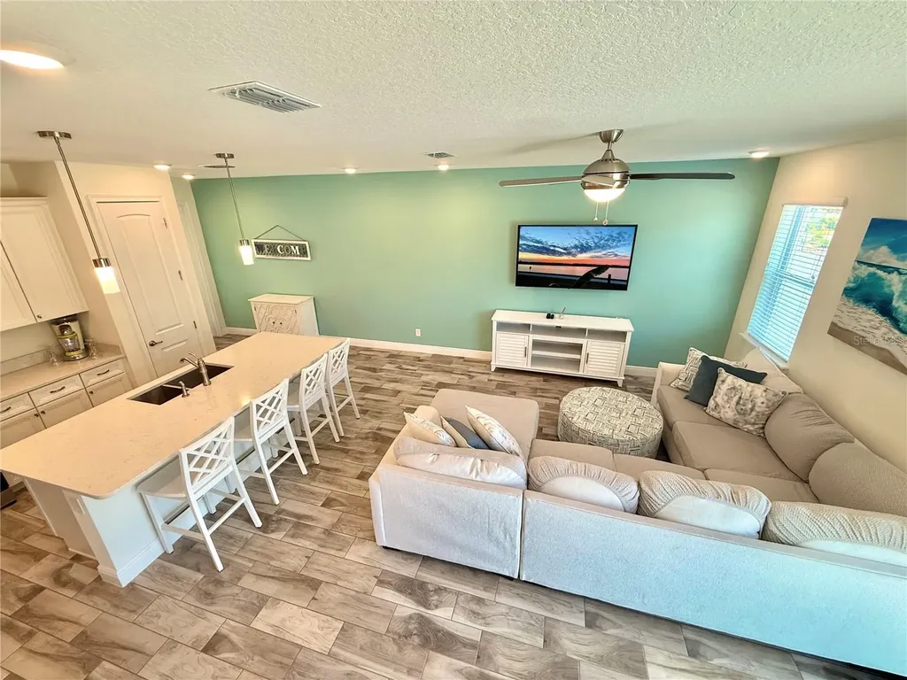 2906 Castaway Lane Kissimmee FL 34747