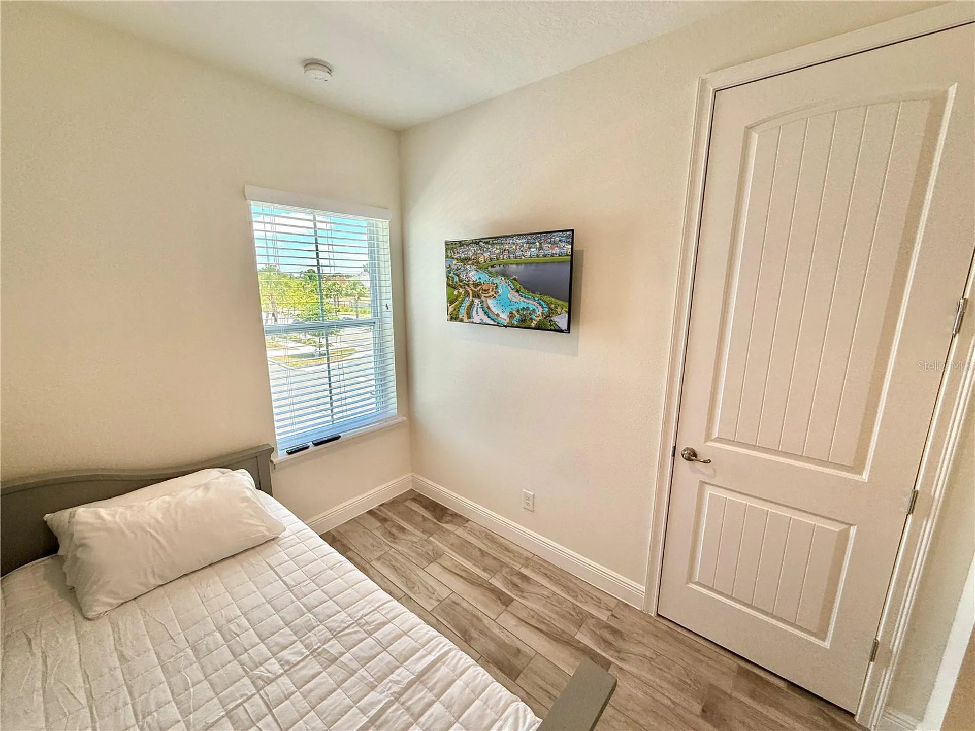 2906 Castaway Lane Kissimmee FL 34747