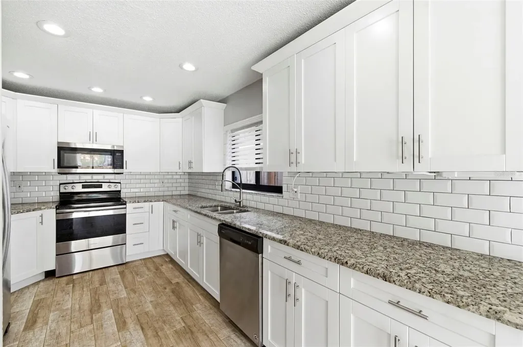 1925 Redbridge Drive Brandon FL 33511