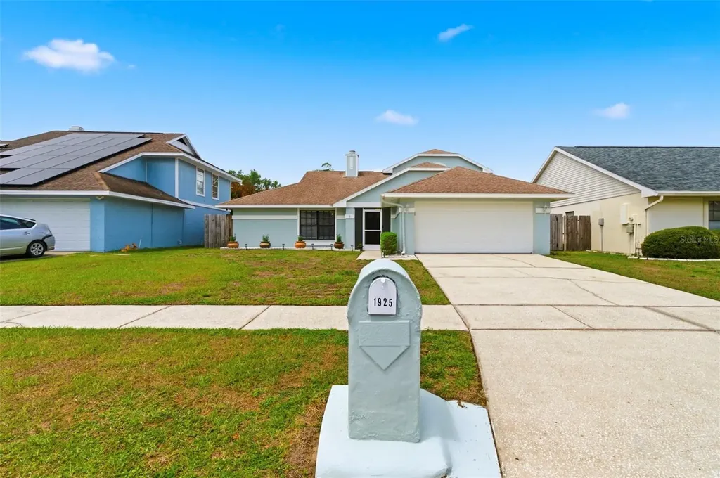 1925 Redbridge Drive Brandon FL 33511