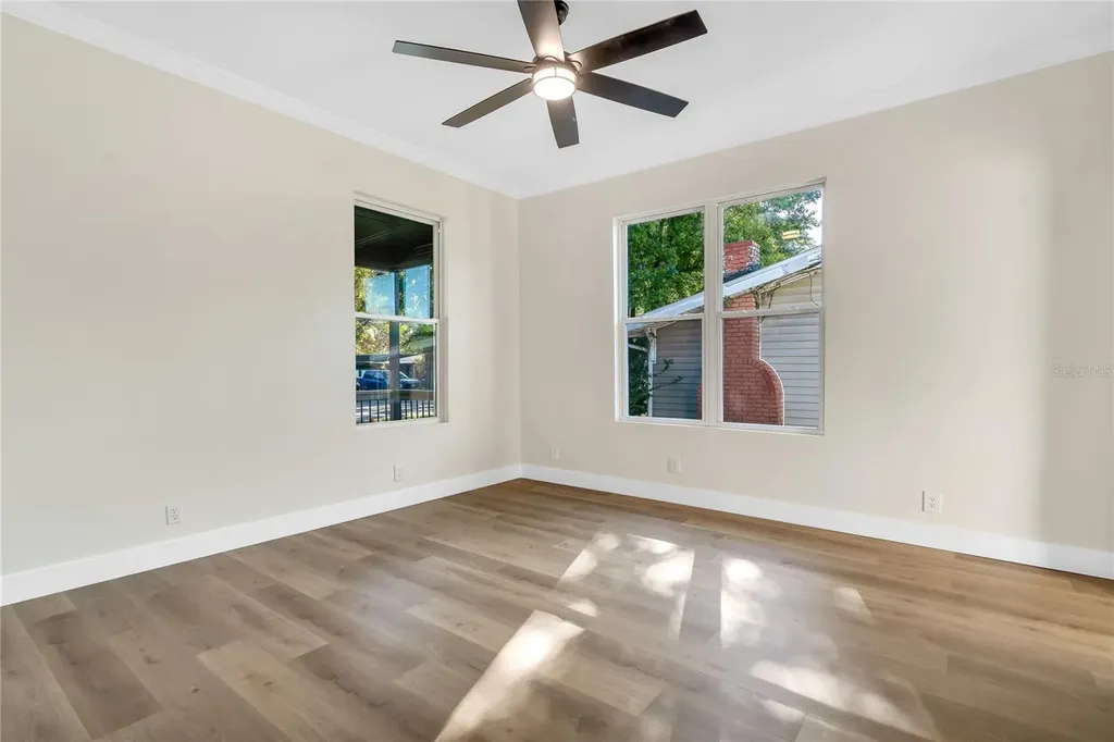 1807 W Cluster Avenue Tampa FL 33604