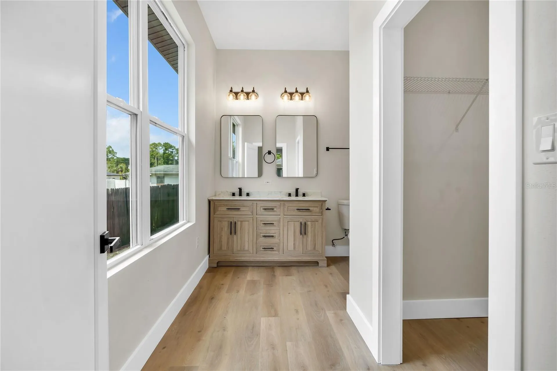 1807 W Cluster Avenue Tampa FL 33604