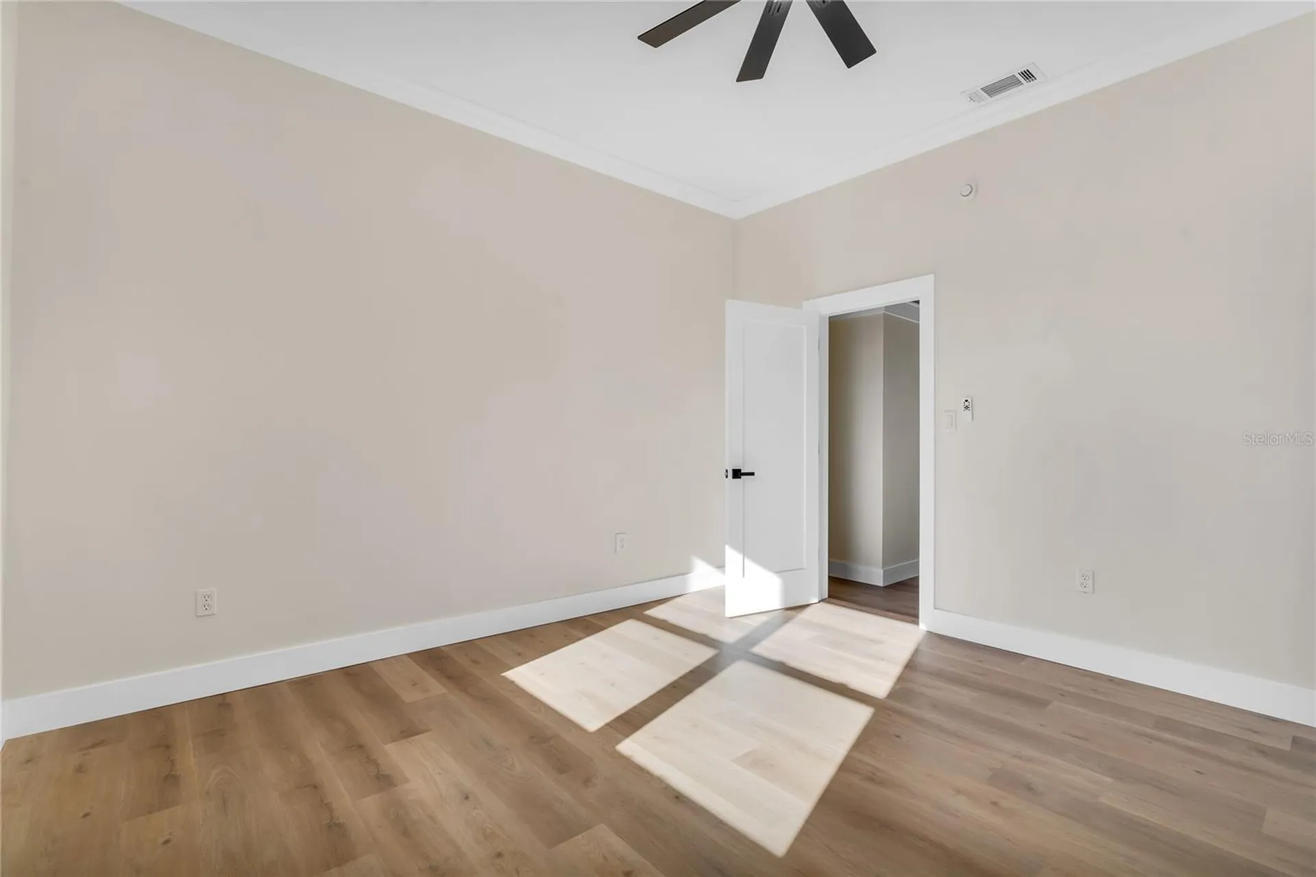 1807 W Cluster Avenue Tampa FL 33604