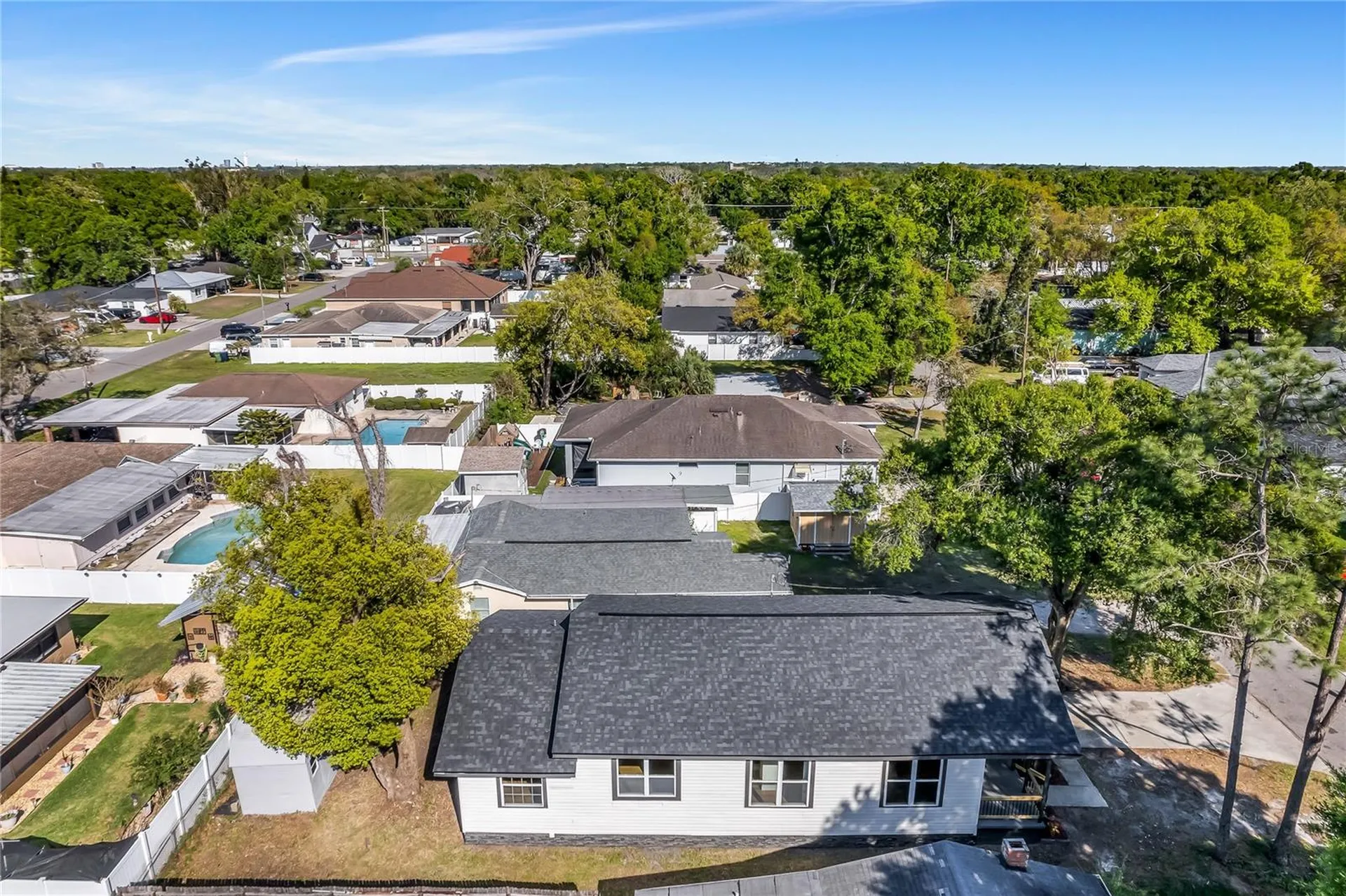 1807 W Cluster Avenue Tampa FL 33604
