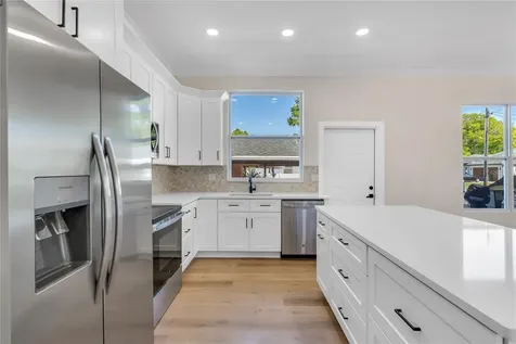 1807 W Cluster Avenue Tampa FL 33604
