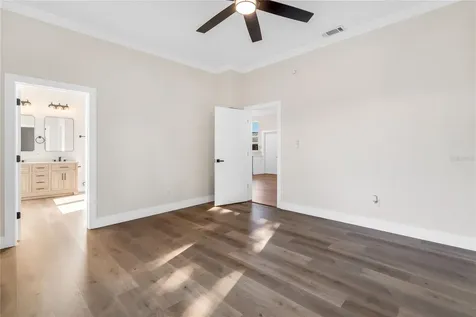 1807 W Cluster Avenue Tampa FL 33604