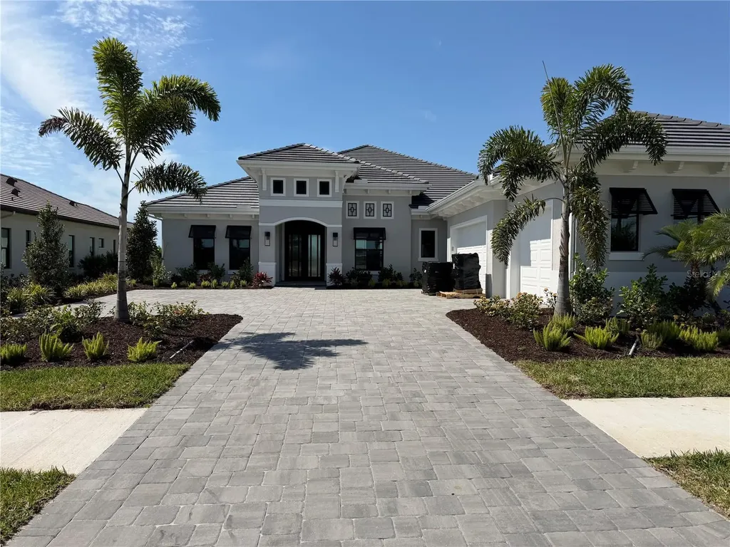 990 Blue Shell Loop Sarasota FL 34240
