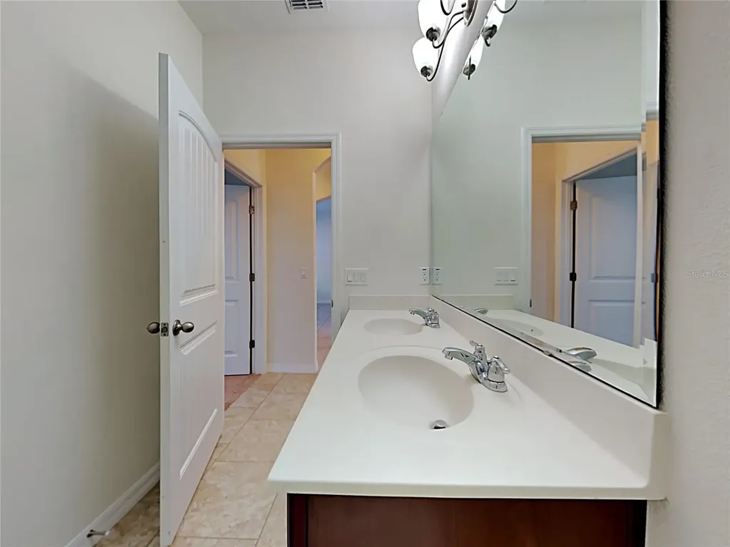 3223 Olivia Breeze Drive Kissimmee FL 34746