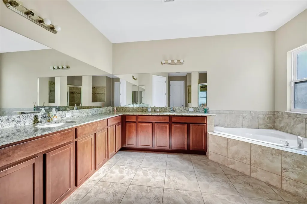 15558 Sandfield Loop Winter Garden FL 34787