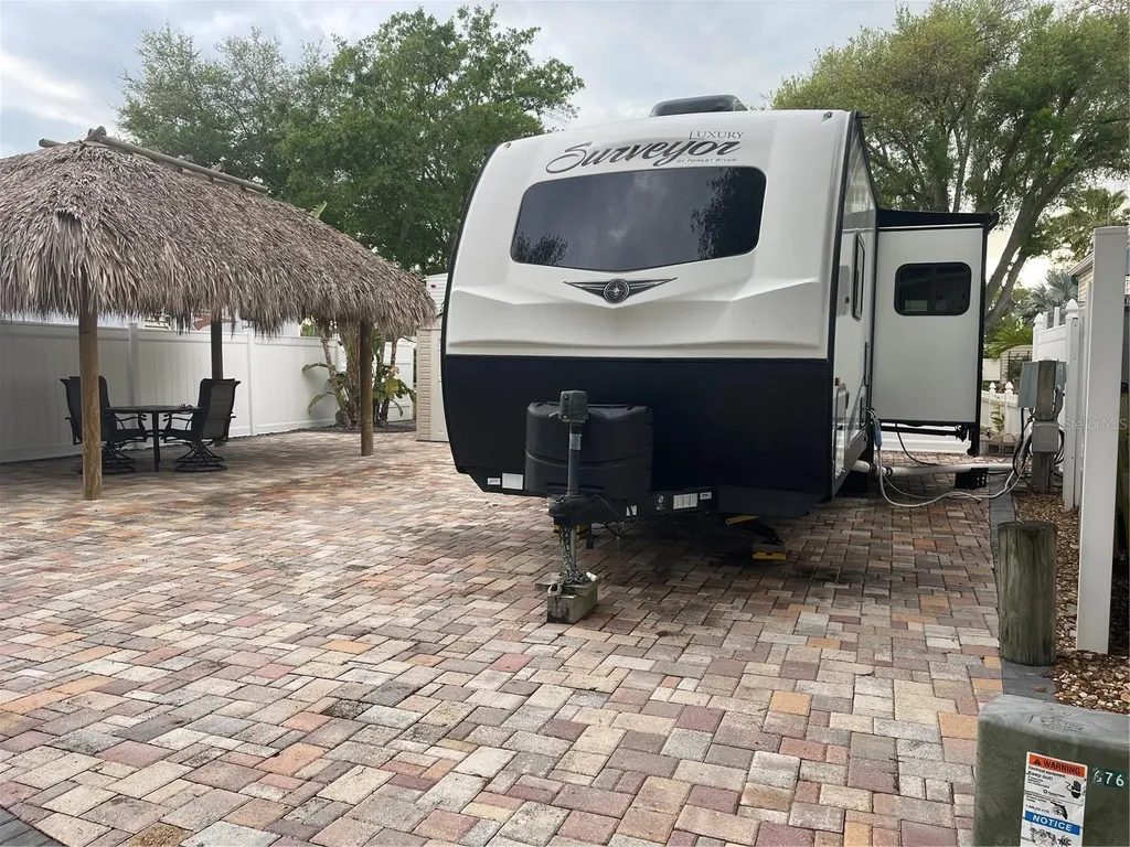 20300 Leonard Road Lutz FL 33558