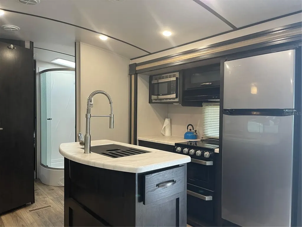 20300 Leonard Road Lutz FL 33558