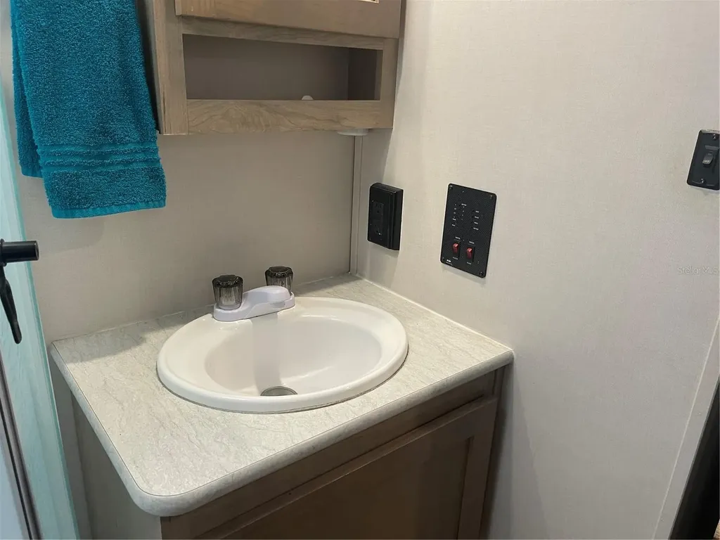 20300 Leonard Road Lutz FL 33558