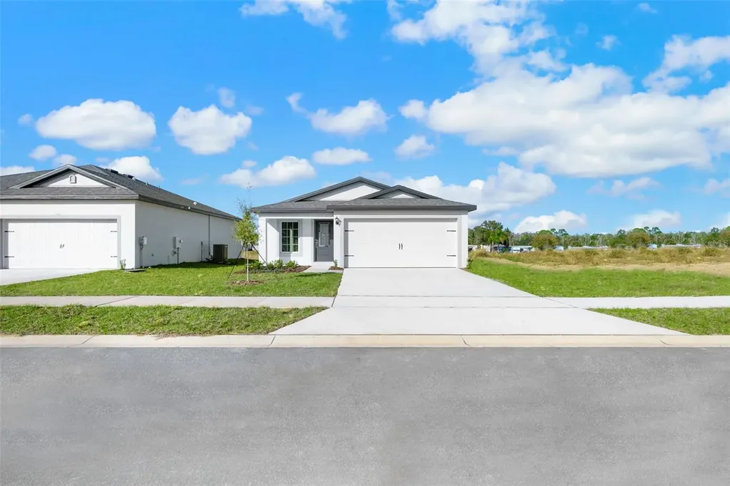 13336 Tula Loop Astatula FL 34705
