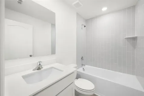 13336 Tula Loop Astatula FL 34705