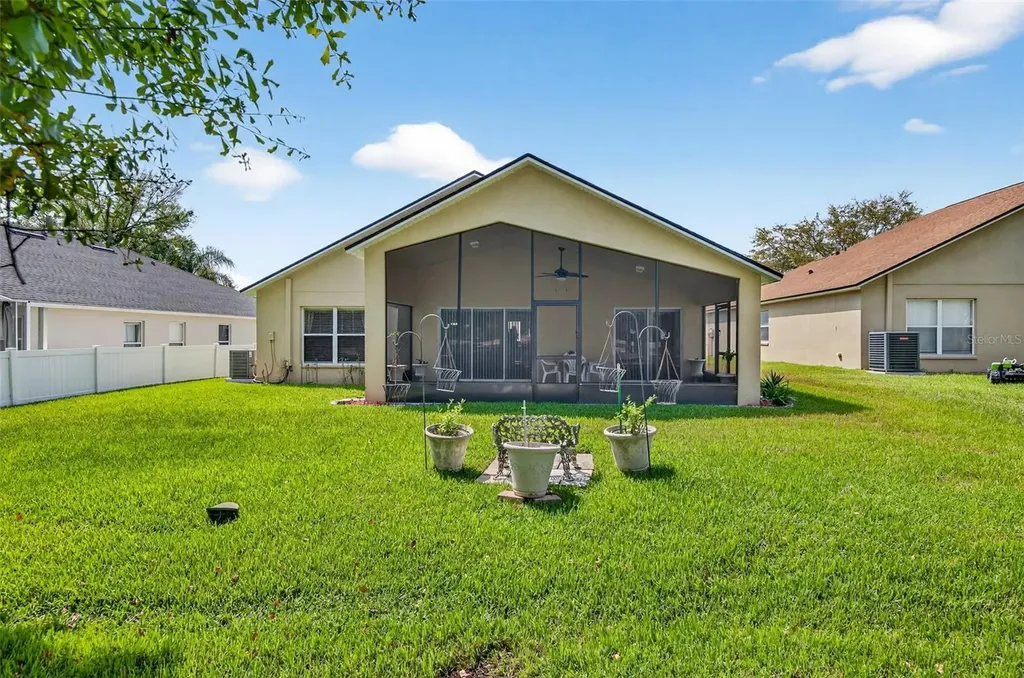 5340 Braddock Drive Zephyrhills FL 33541