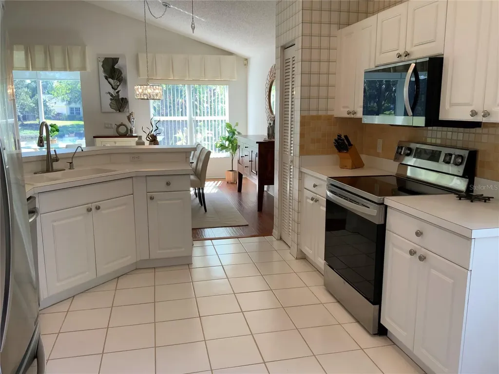 4916 Linsey Court Sarasota FL 34243