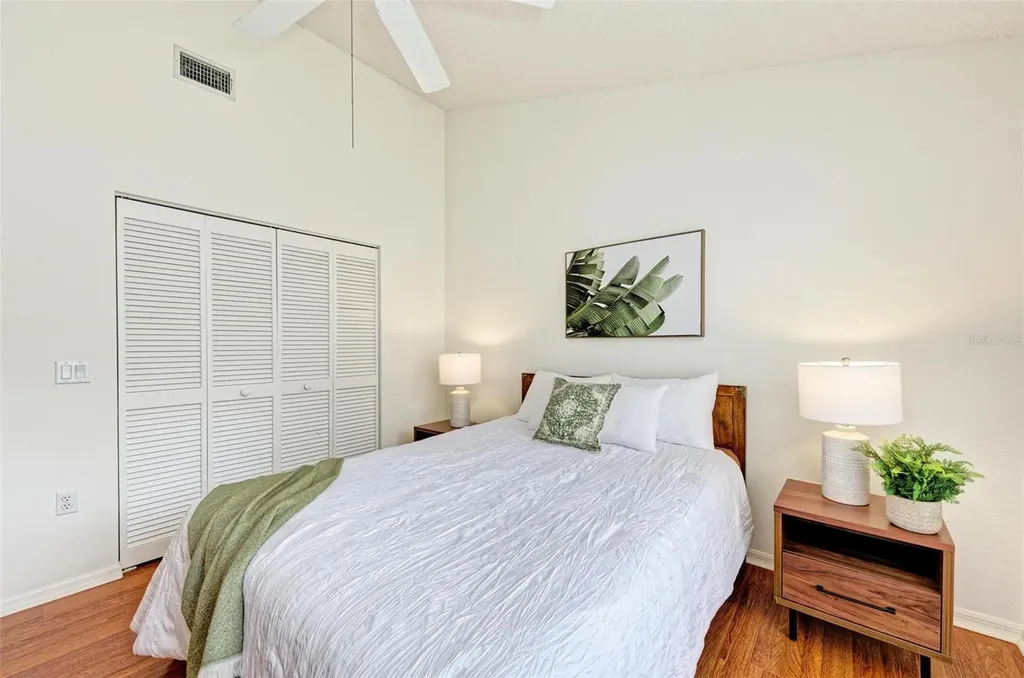 4916 Linsey Court Sarasota FL 34243