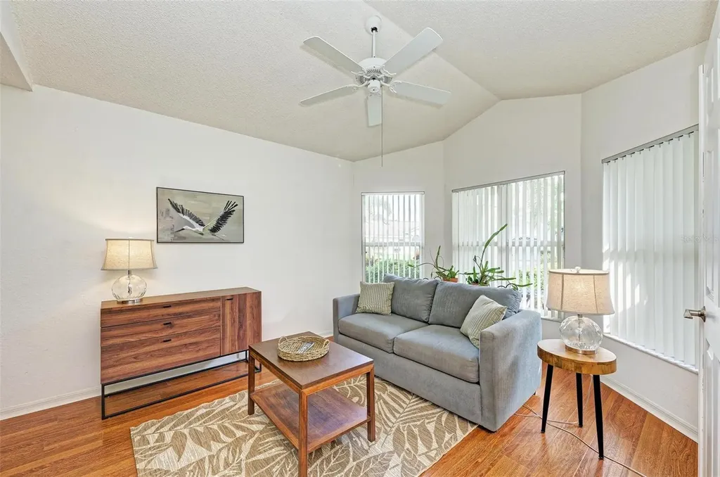 4916 Linsey Court Sarasota FL 34243