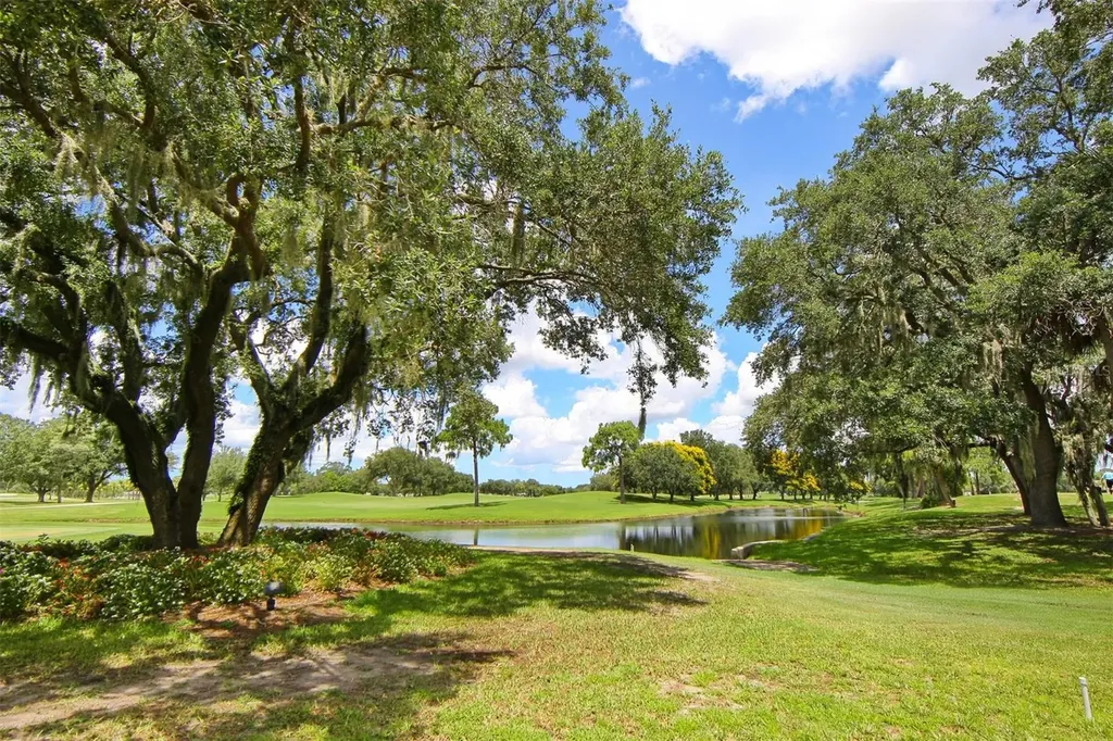 4916 Linsey Court Sarasota FL 34243