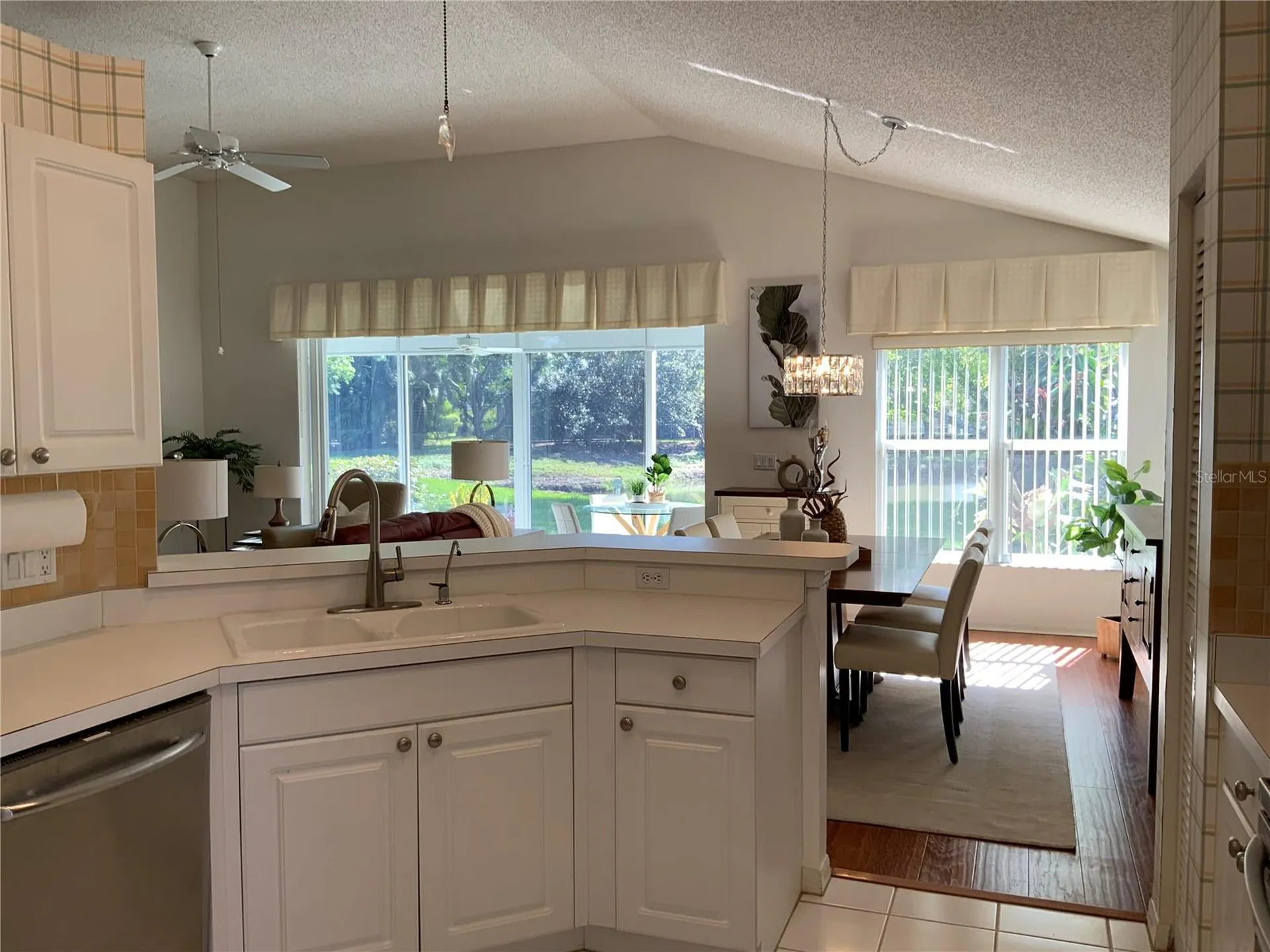 4916 Linsey Court Sarasota FL 34243