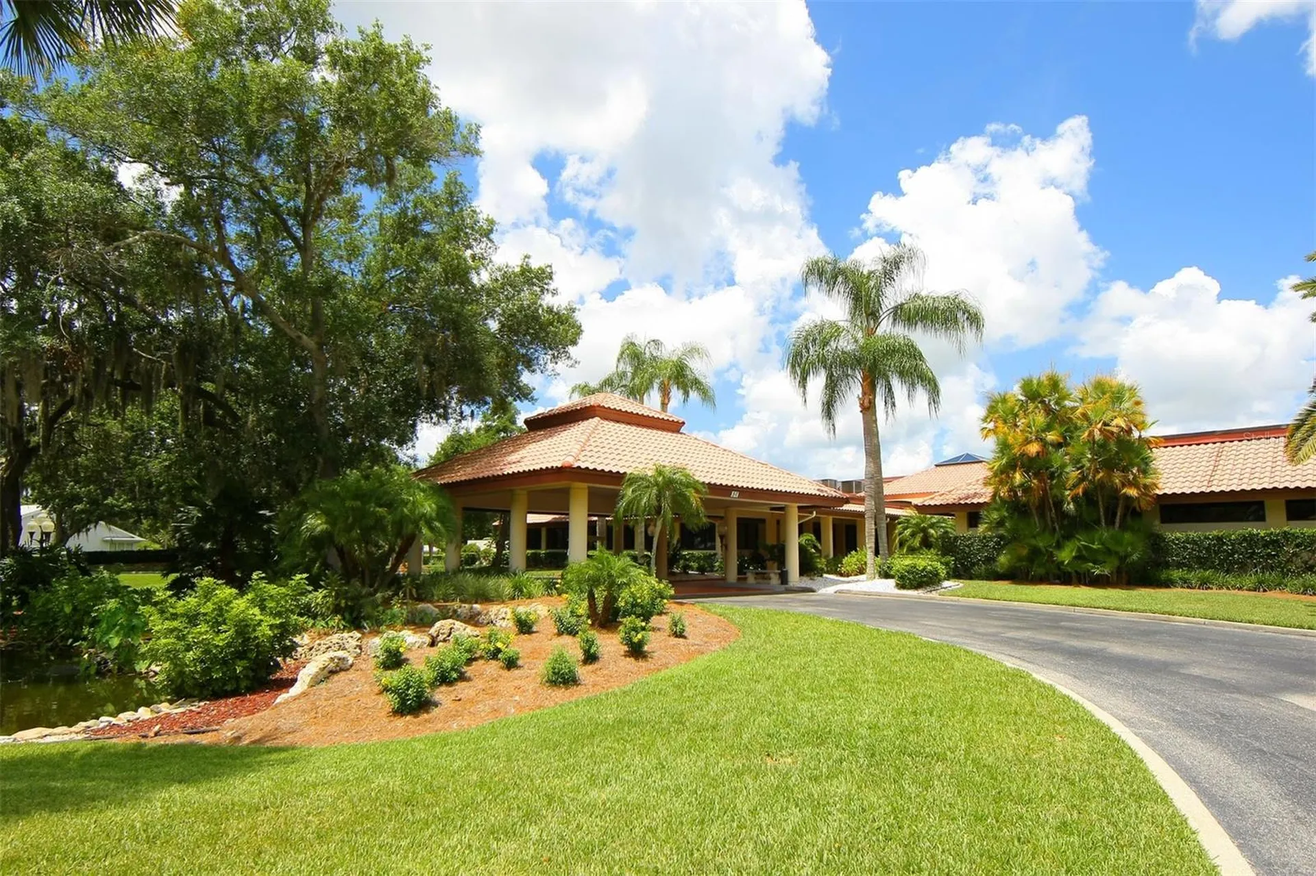 4916 Linsey Court Sarasota FL 34243