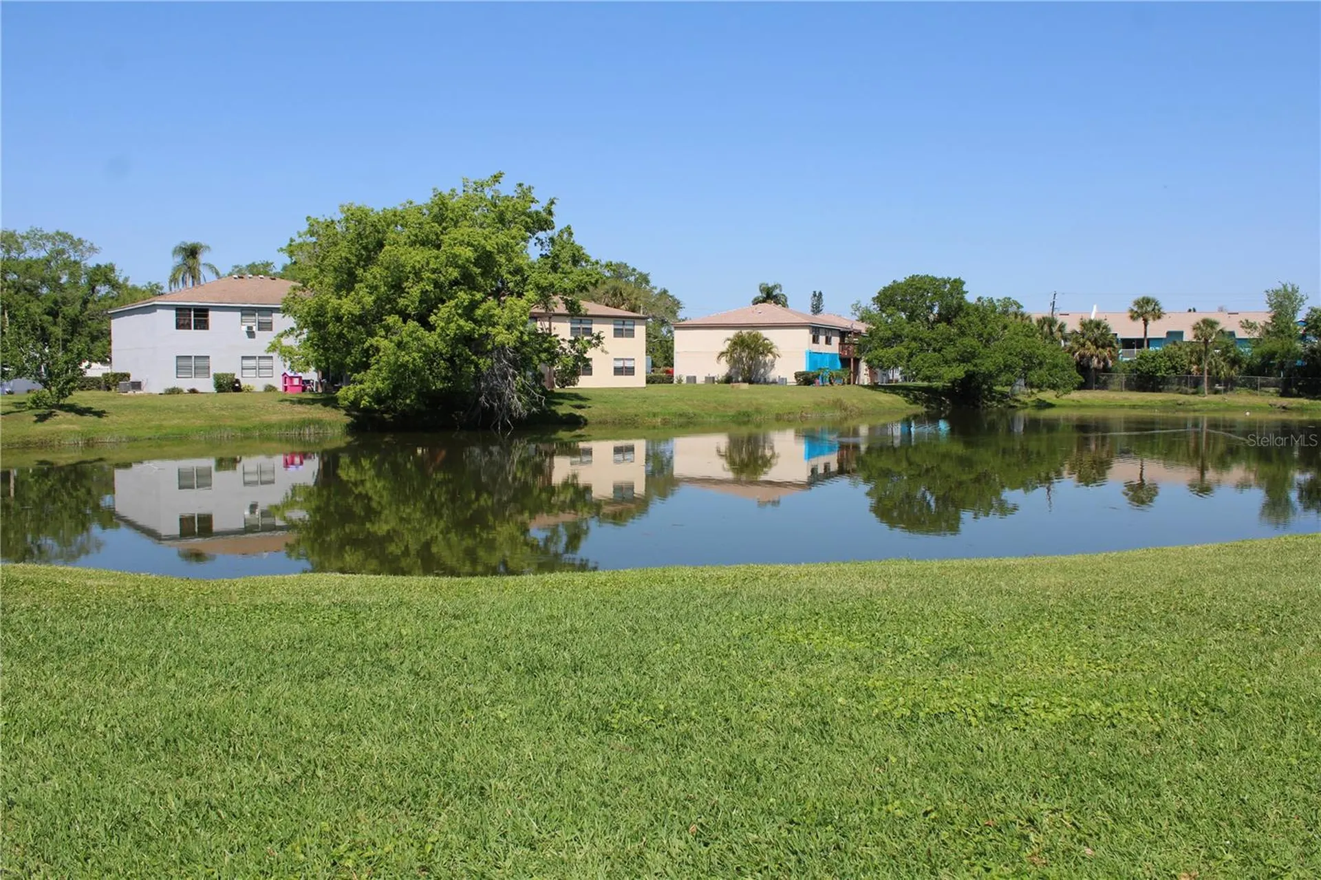5062 Live Oak Circle Bradenton FL 34207