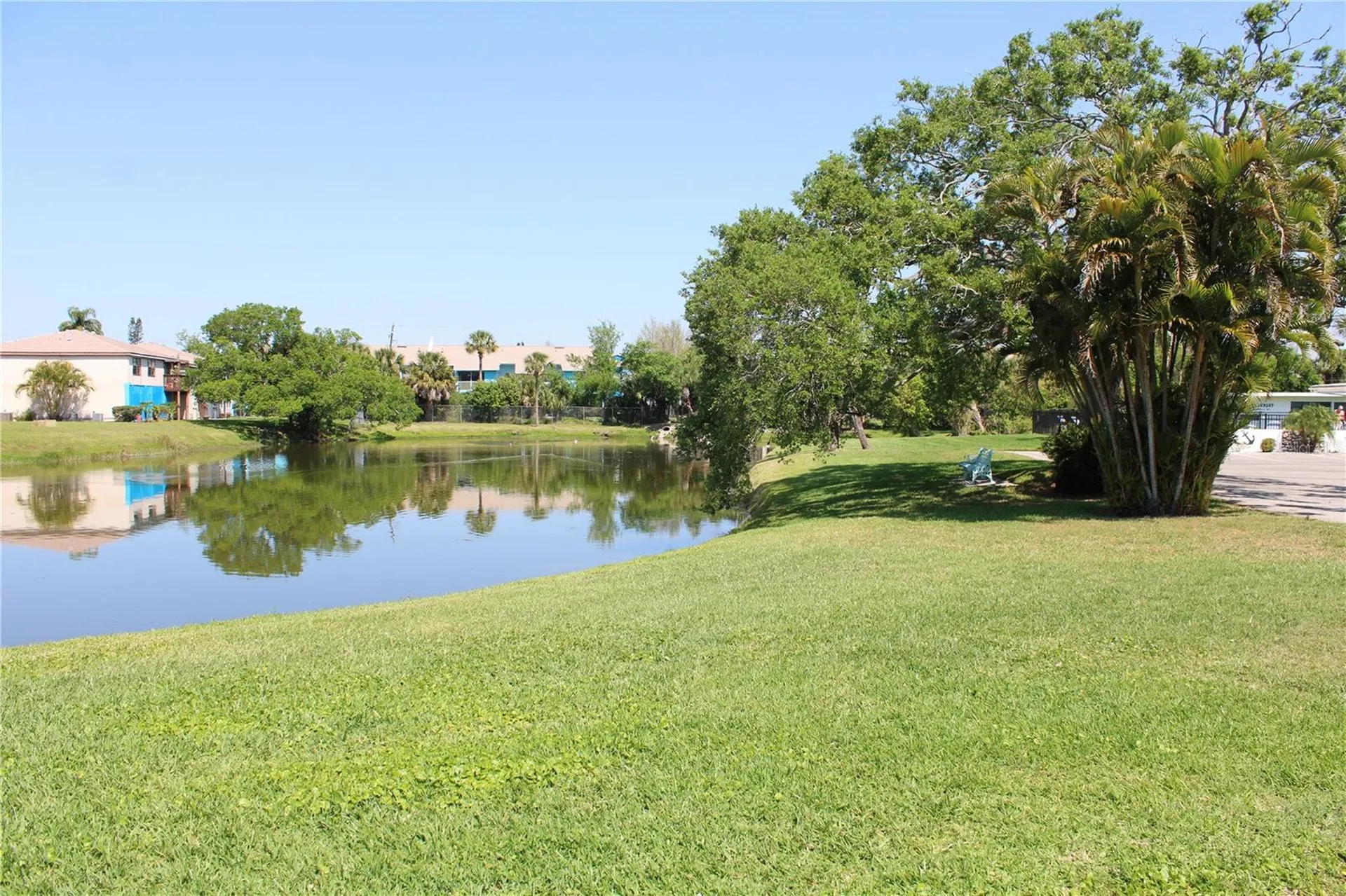5062 Live Oak Circle Bradenton FL 34207
