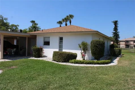 5062 Live Oak Circle Bradenton FL 34207