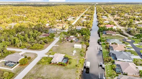 2410 /2418 Como Street Port Charlotte FL 33948