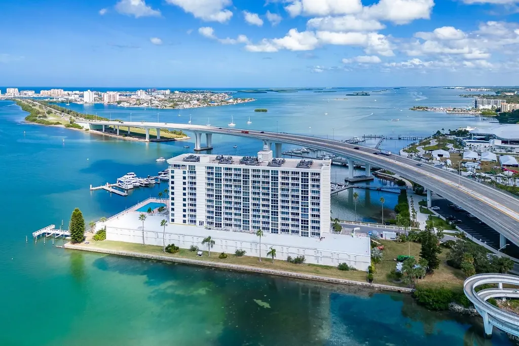 100 Pierce Street Clearwater FL 33756